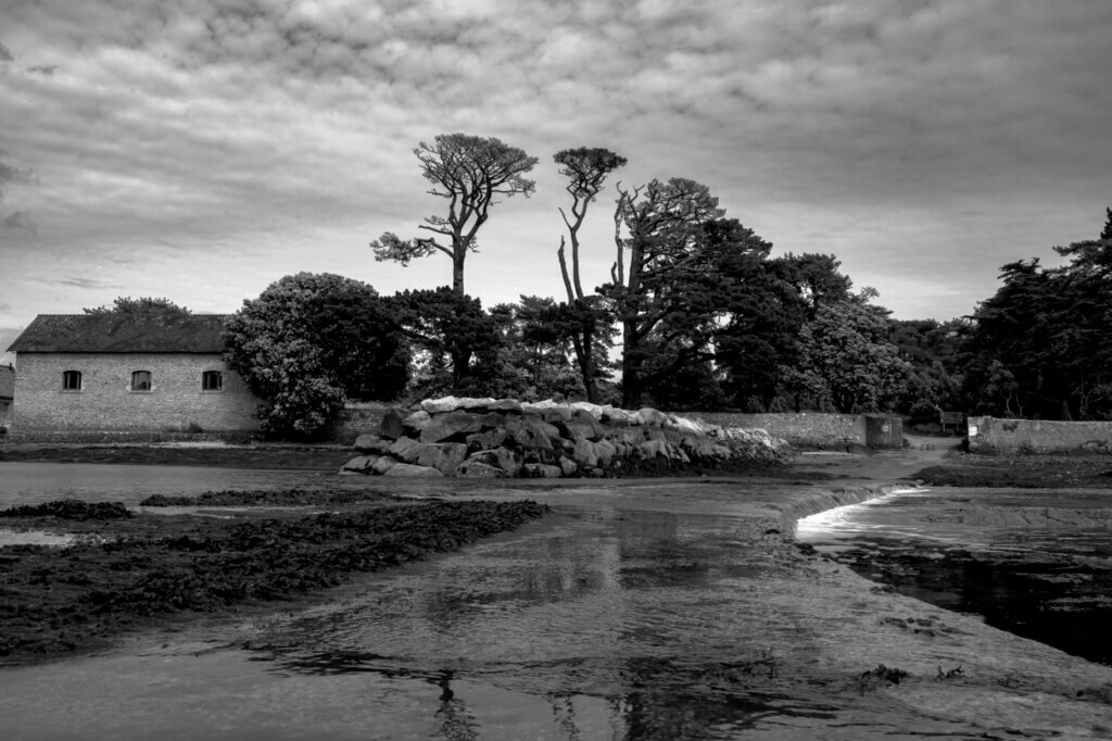 La chaussée vers l’île Berder inonde.