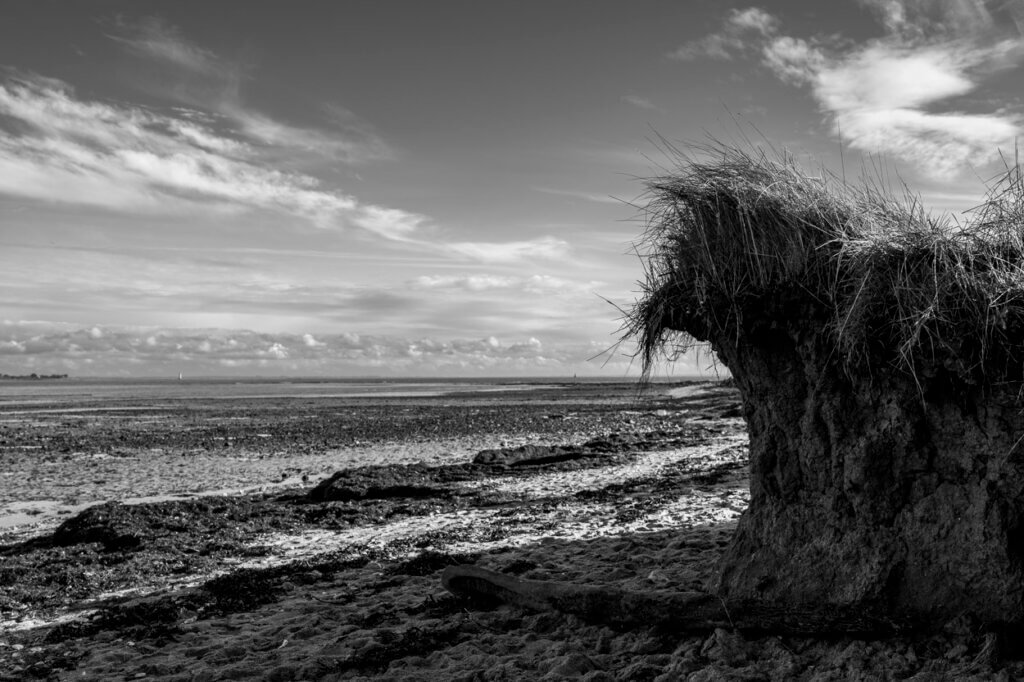 Vague de sable en haut de l’estran.